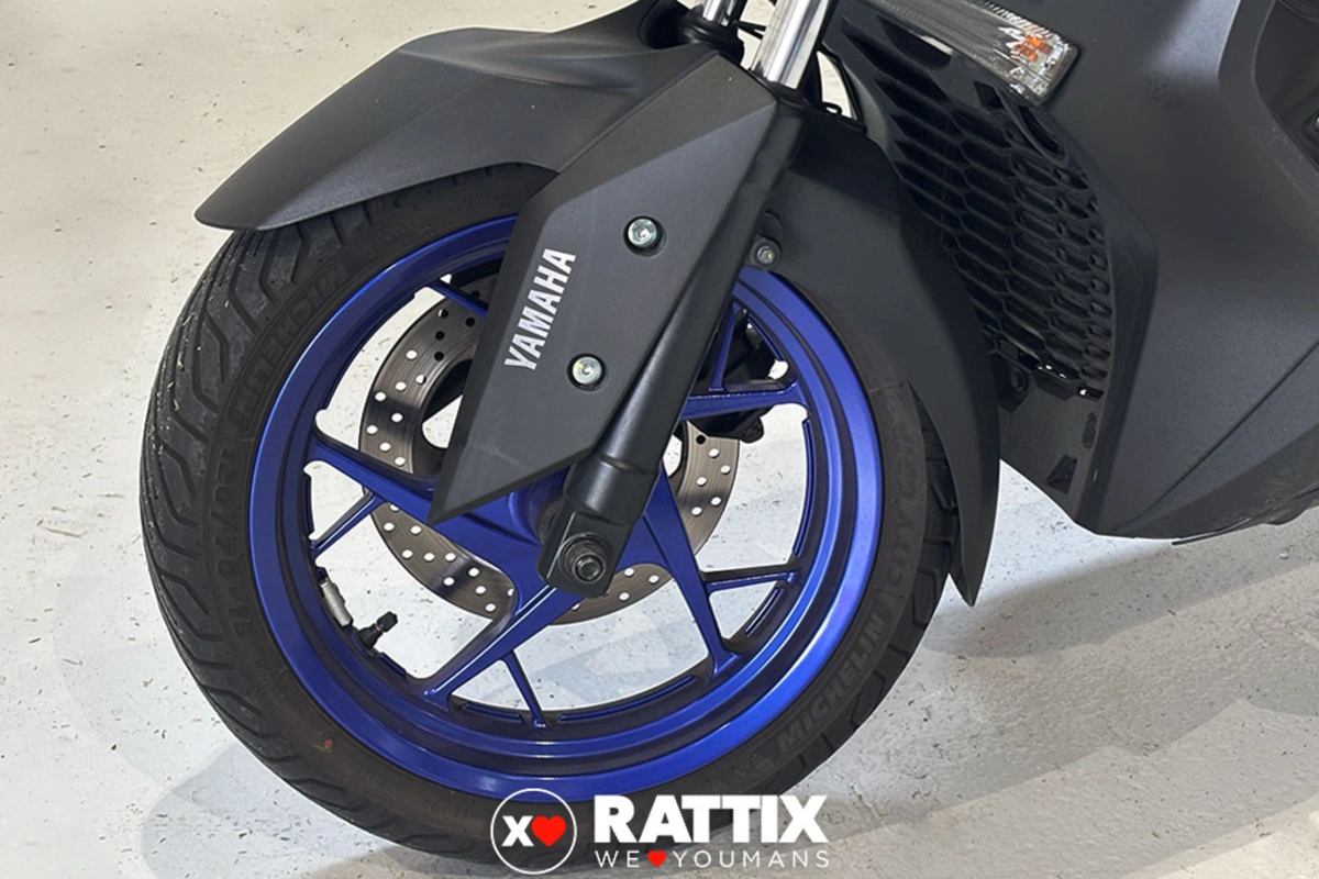 YAMAHA X-Max 300 Abs my21